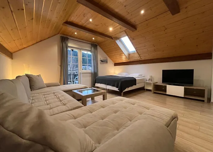 Beskid Bukowa שצ'צ'ירק